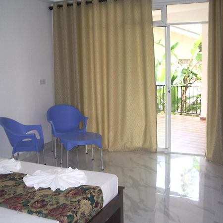 Hotel "Diana" Hikkaduwa Pokoj fotografie